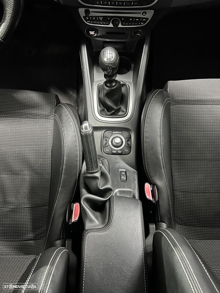 Renault Mégane 1.5 dCi GT Line - 32
