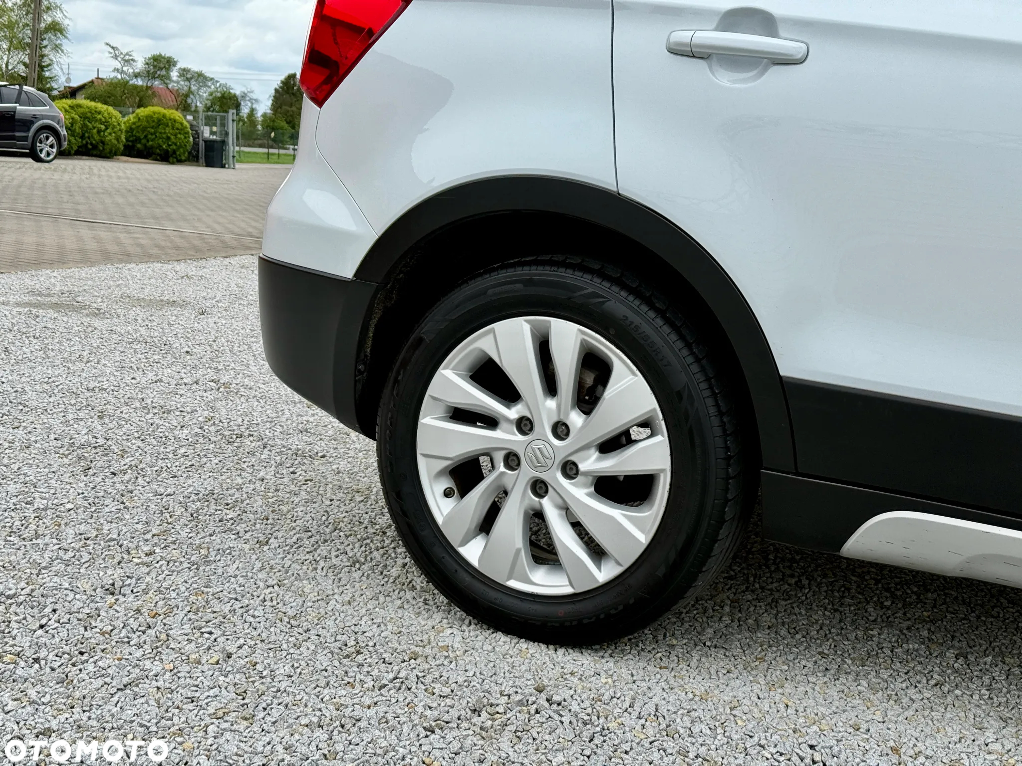 Suzuki SX4 S-Cross 1.0 T Premium - 27