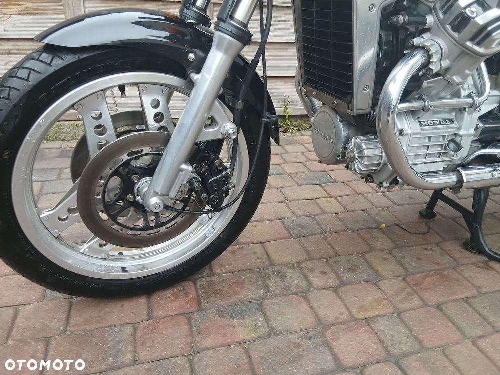 Honda CX - 4