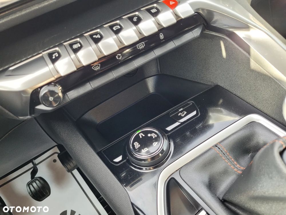 Peugeot 3008 BlueHDi 130 Stop & Start Crossway - 26