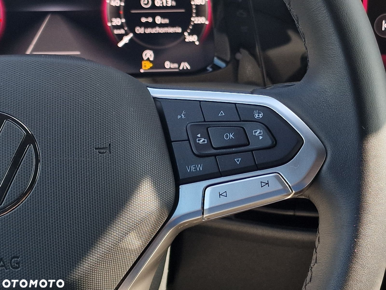 Volkswagen Golf - 27