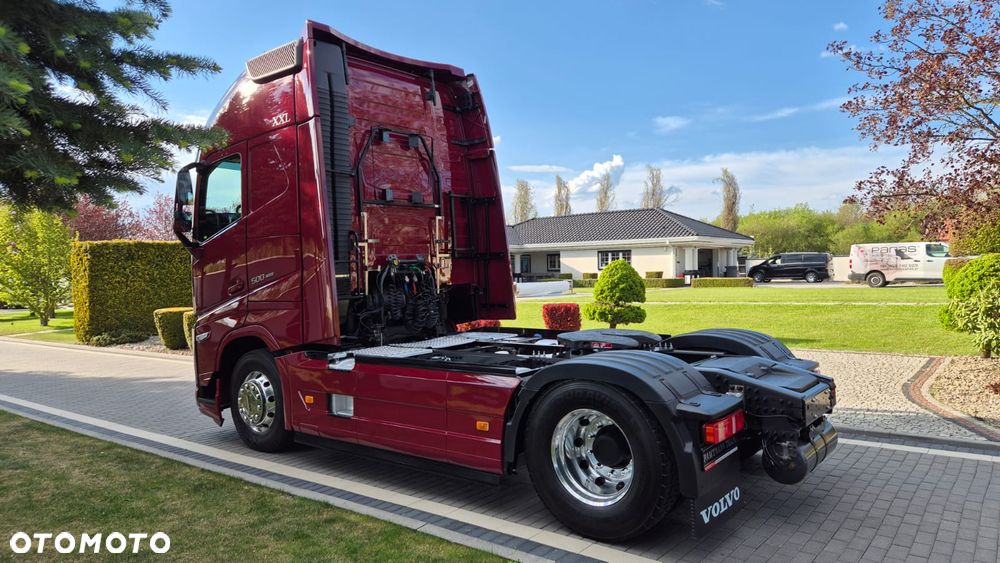 Volvo VOLVO///FH///500///2023/// GLOBETROTTER///XXL/// VIRTUAL COCPIT///FULL LED///ALUFELGI///KLIMATYZACJA POSTOJOWA///ZABUDOWY MIĘDZYOSIOWE///STAN BARDZO DOBRY - 8