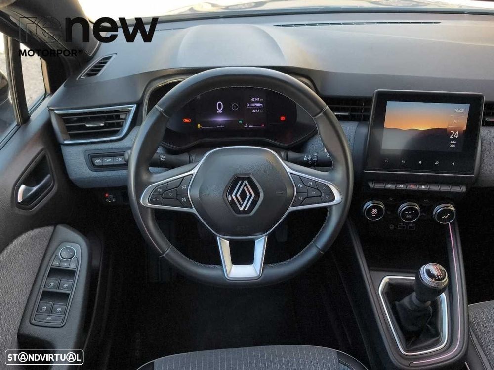 Renault Clio 1.0 TCe Techno — fotografia 17