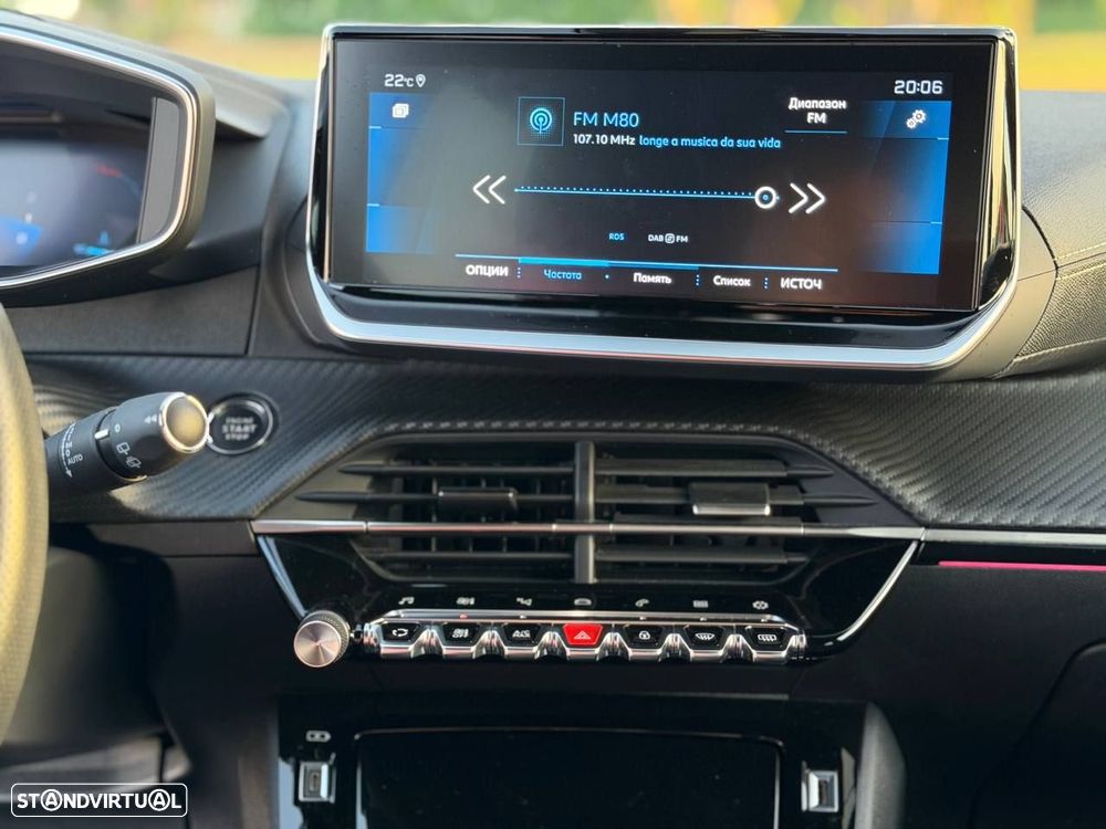 Peugeot 2008 1.2 PureTech GT Line - 30