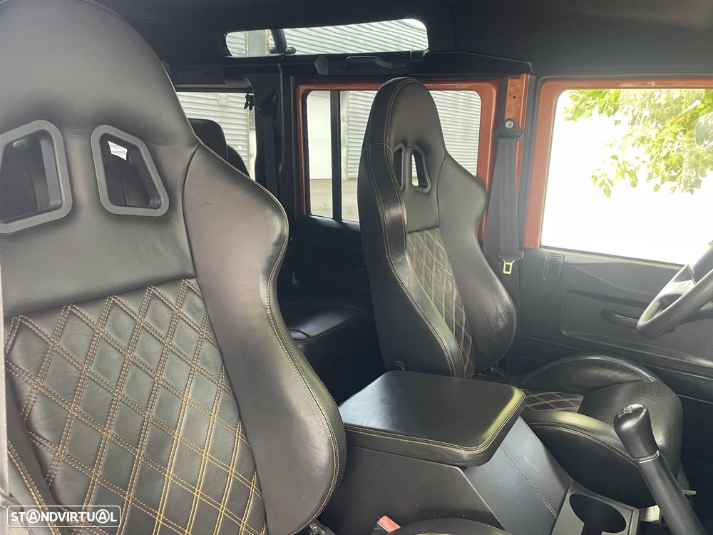 Land Rover Defender 110 Station Wagon Style - 27