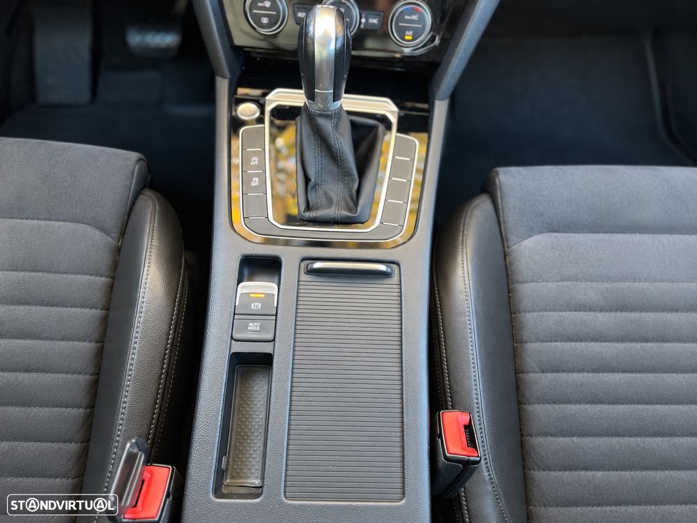 VW Passat 2.0 TDI Highline DSG - 14