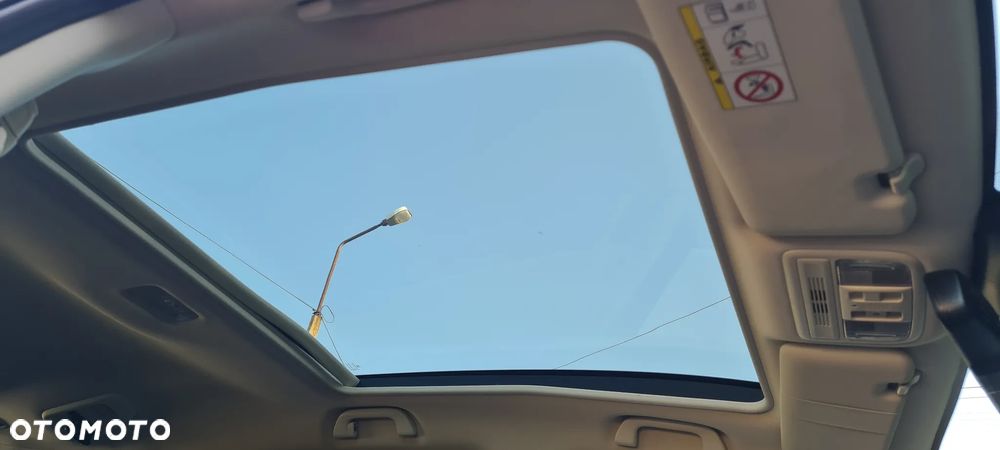 Honda CR-V 2.0i-VTEC 4WD Automatik Executive - 24