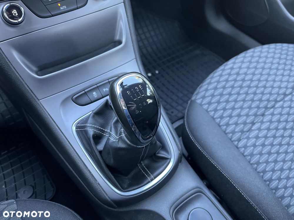 Opel Astra 1.4 T Enjoy - 15