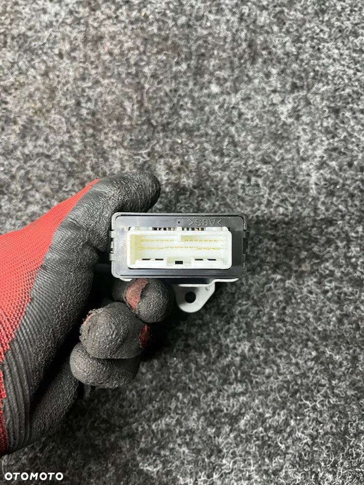 moduł przekaźnik wycieraczek toyota rav 4 III 8594042020 - 4