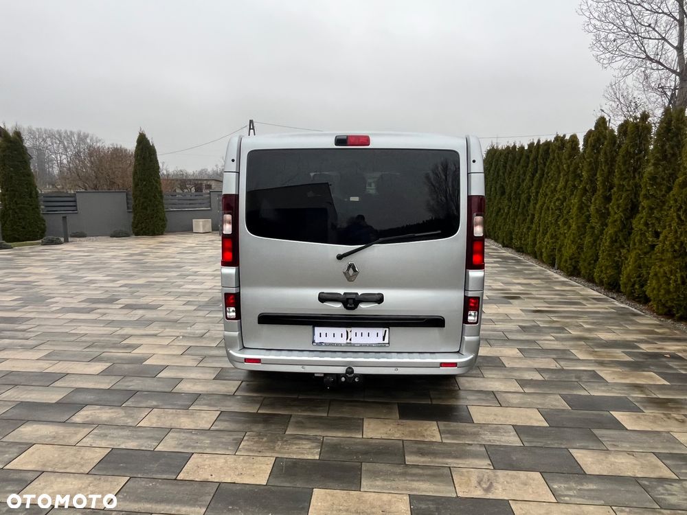 Renault Trafic - 16