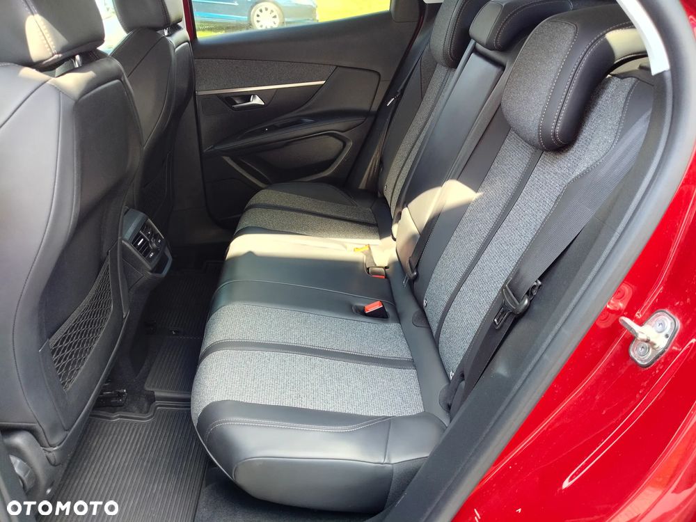Peugeot 3008 BlueHDi 130 Stop & Start Allure - 17