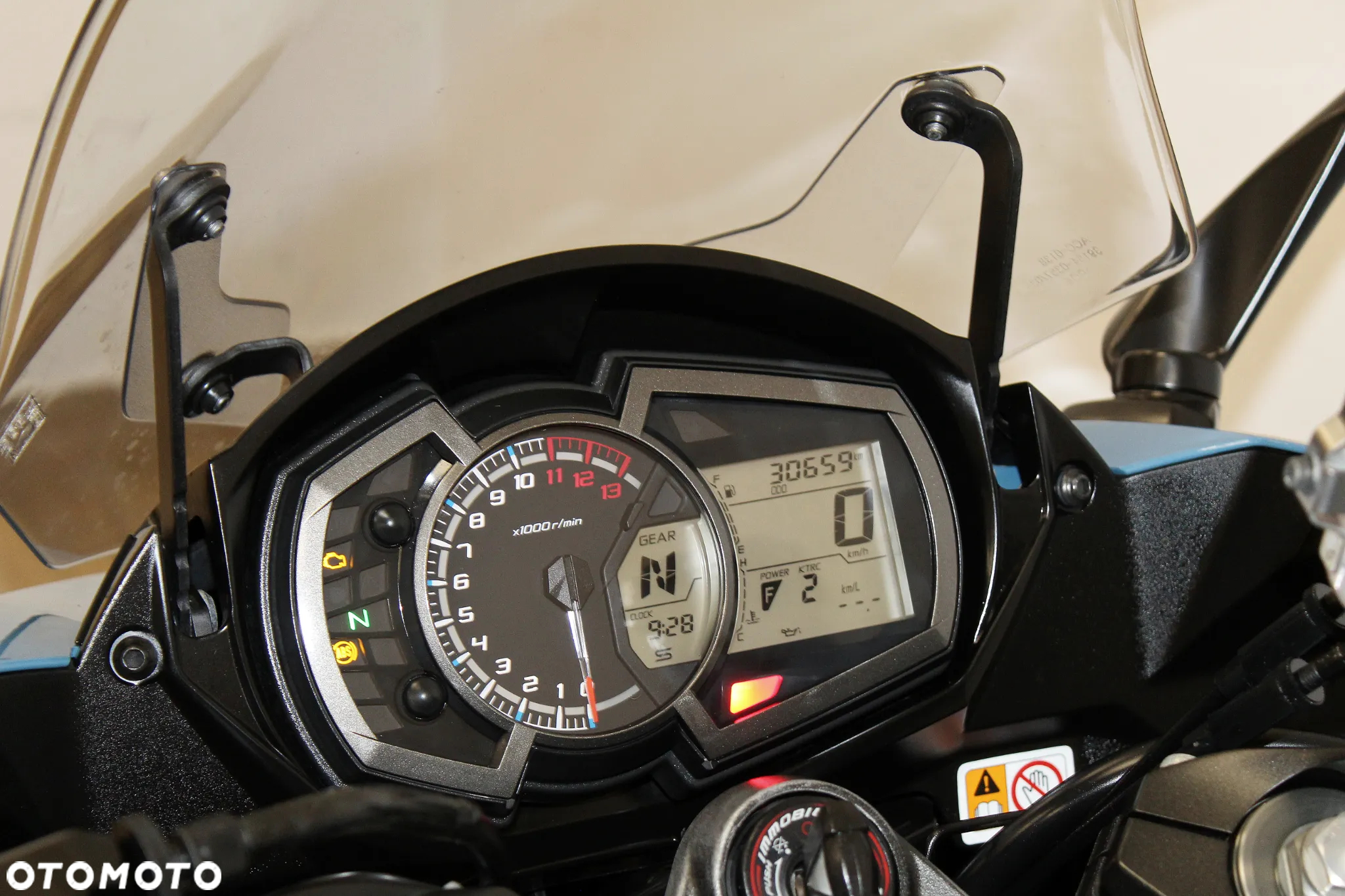 Kawasaki Ninja 1000 SX - 17