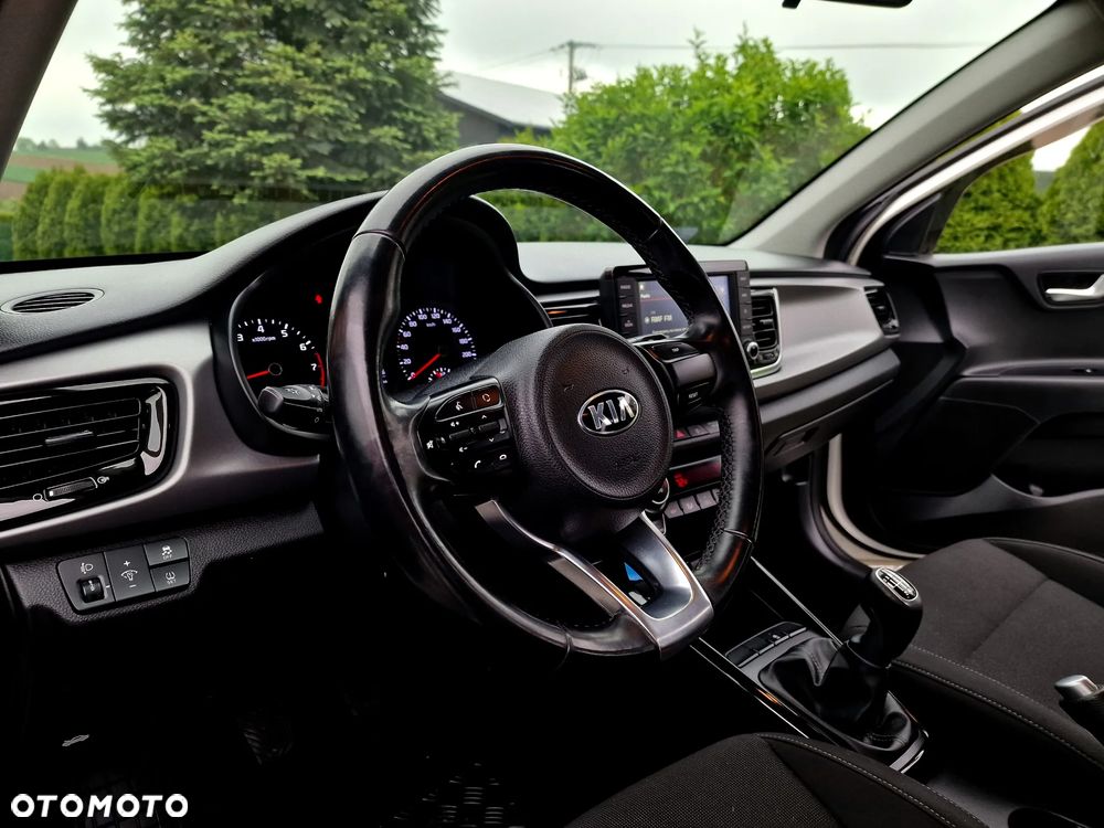 Kia Rio 1.4 L - 27