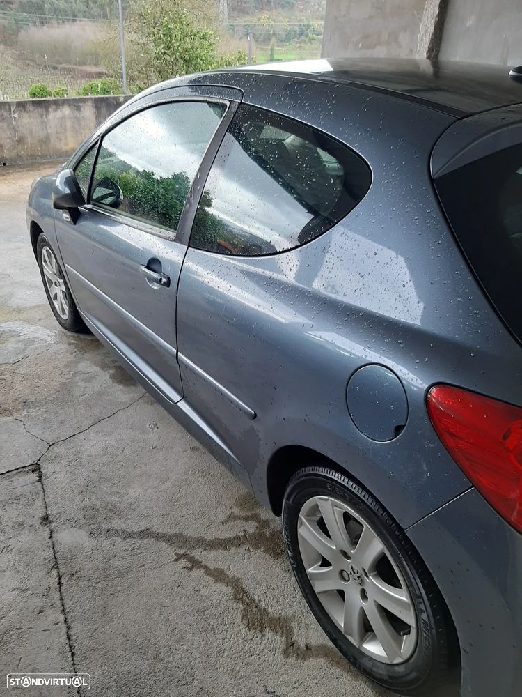 Peugeot 207 1.6 HDi Sport - 4