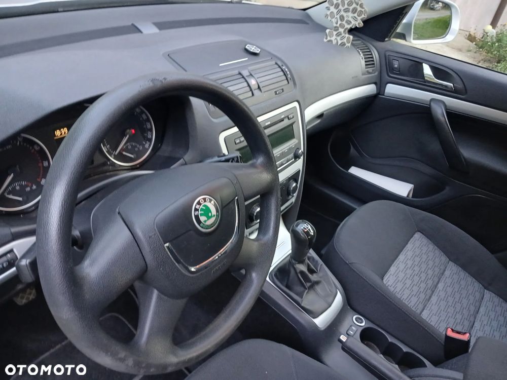 Skoda Octavia 1.4 - 17