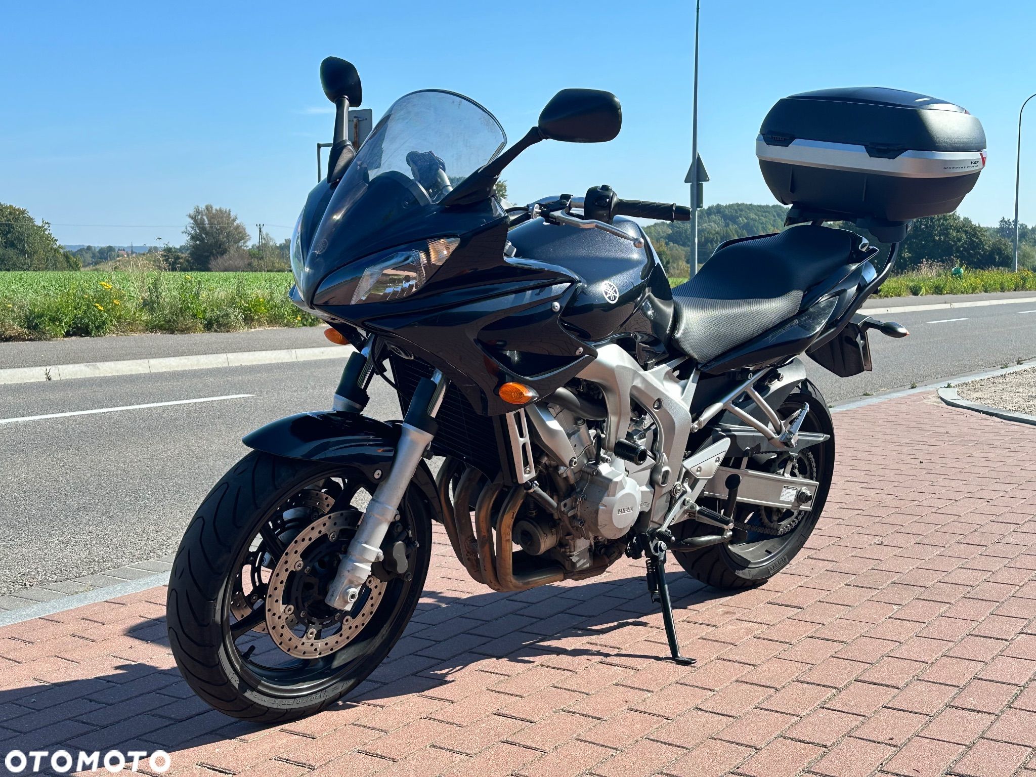 Yamaha FZ6 - 1