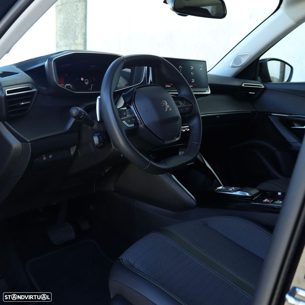 Peugeot 2008 1.2 PureTech Allure Pack EAT8 - 16