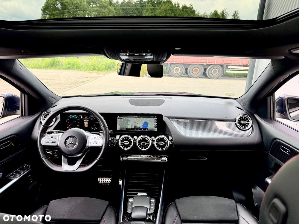 Mercedes-Benz GLA 200 d 8G-DCT AMG Line - 6