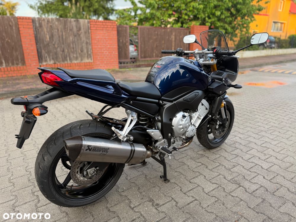 Yamaha FZS - 10