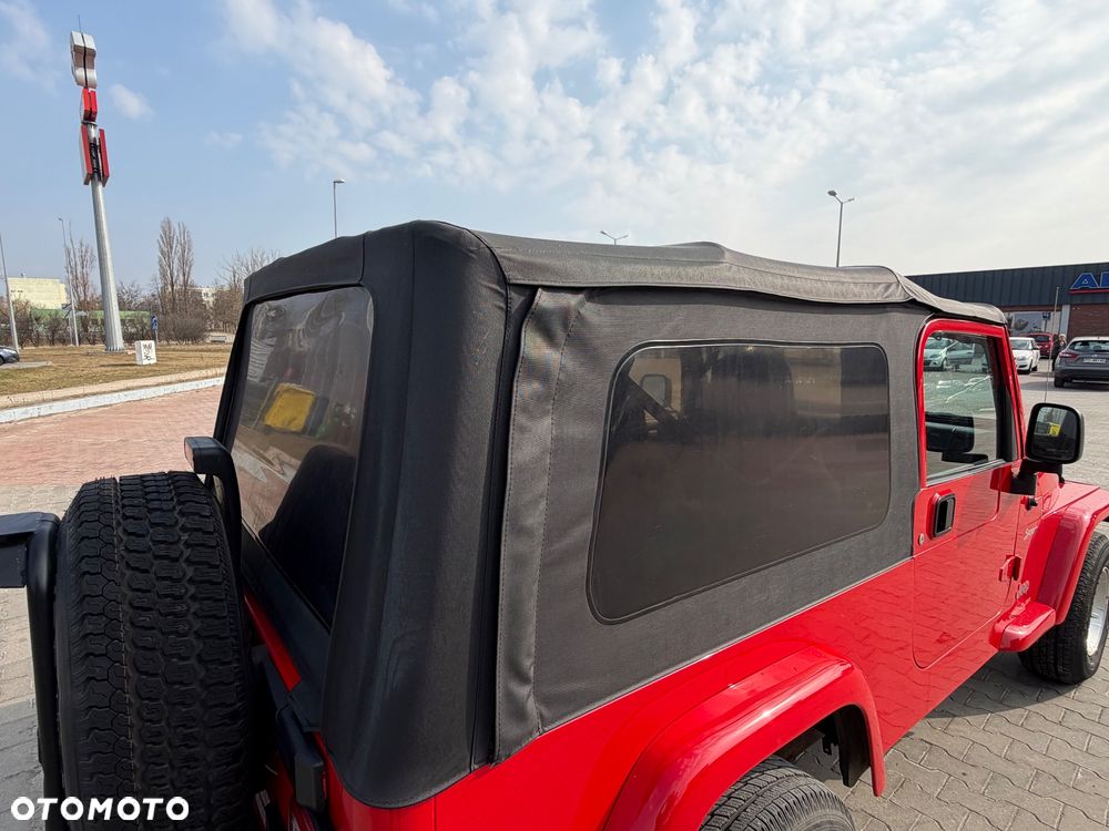 Jeep Wrangler - 28