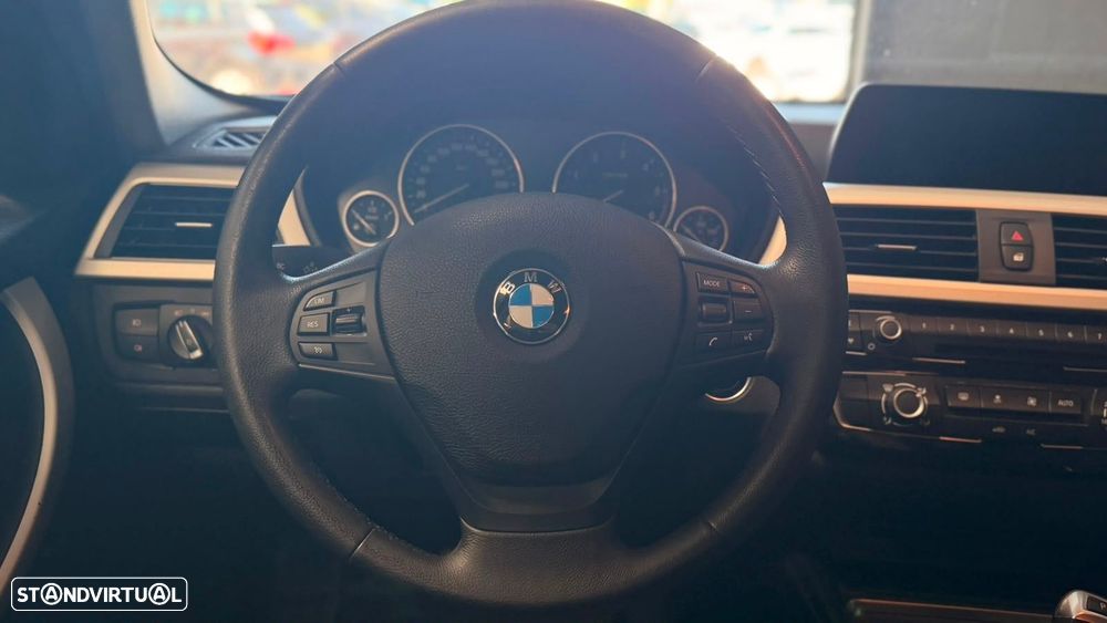 BMW 318 d Advantage Auto - 18