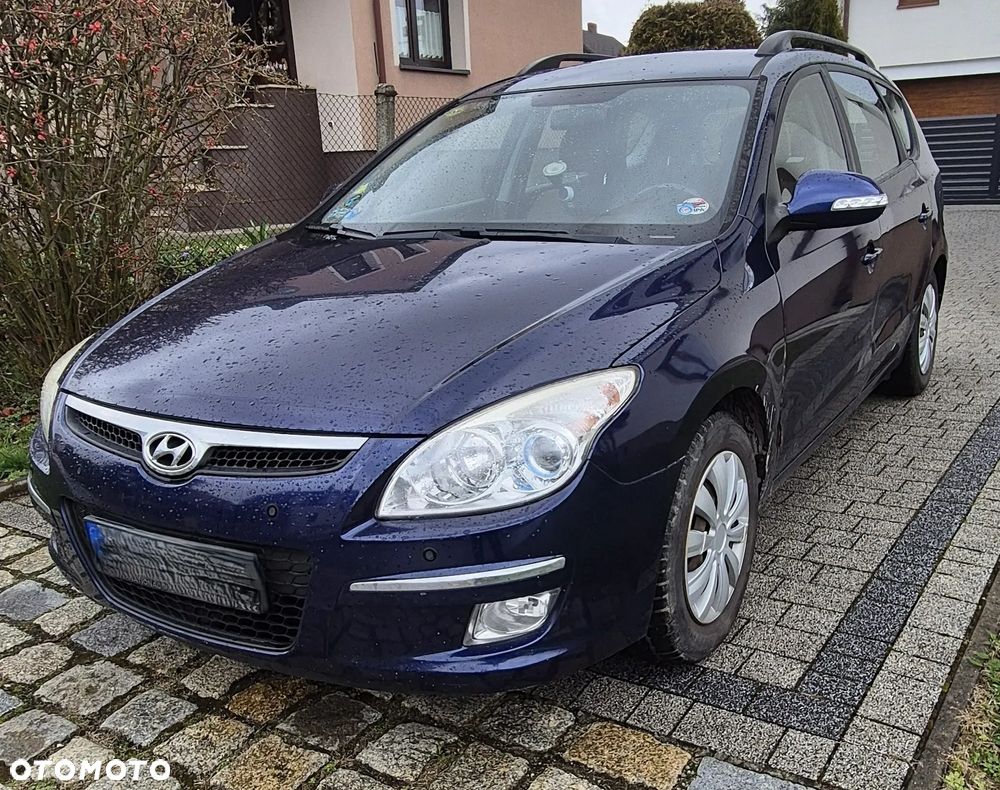 Hyundai i30 i30cw 1.6 Edition Plus - 1