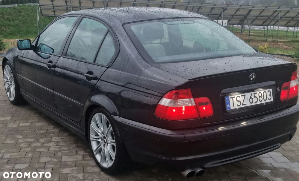 BMW Seria 3 325i - 7