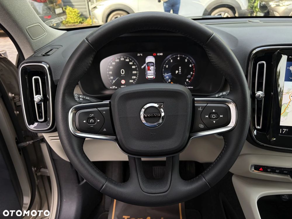 Volvo XC 40 T5 AWD Geartronic Inscription - 22