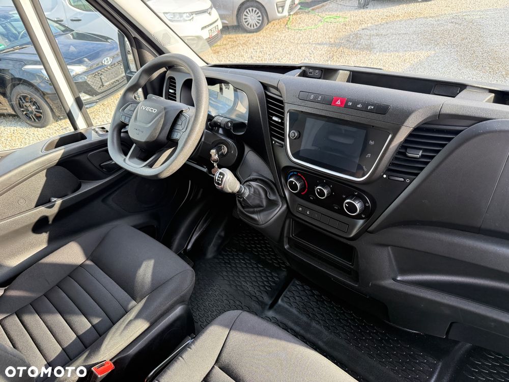 Iveco DAILY 35C16/Najnowszy model/Bliźniak/Kontener z windą/Klima/Kamera/Asystenci jazdy/Virtual Cockpit/Serwis IVECO/ - 15