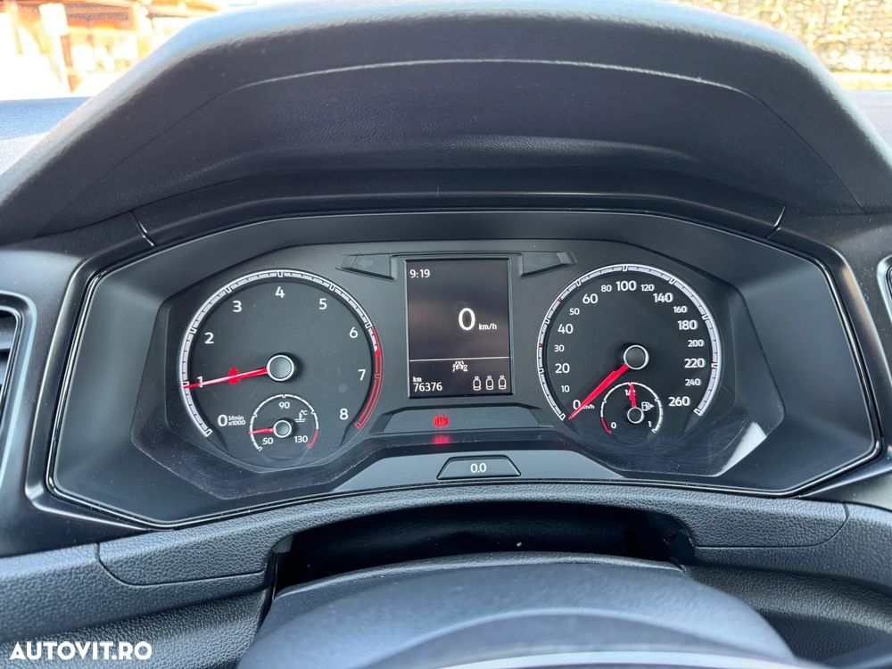 Volkswagen T-Roc - 15