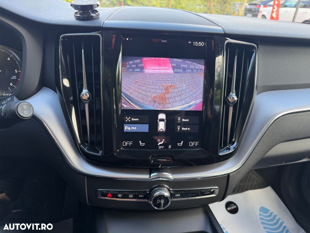 Volvo XC 60 D3 Momentum Pro - 7