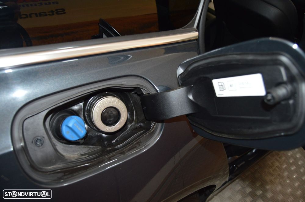 Volvo V90 2.0 D4 Momentum Plus Geartronic - 23