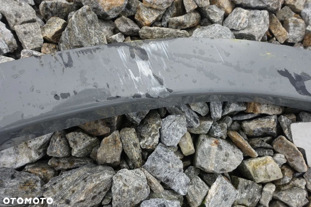 LISTWA BŁOTNIKA TYLNA AUDI Q5 SLINE 80A - 12