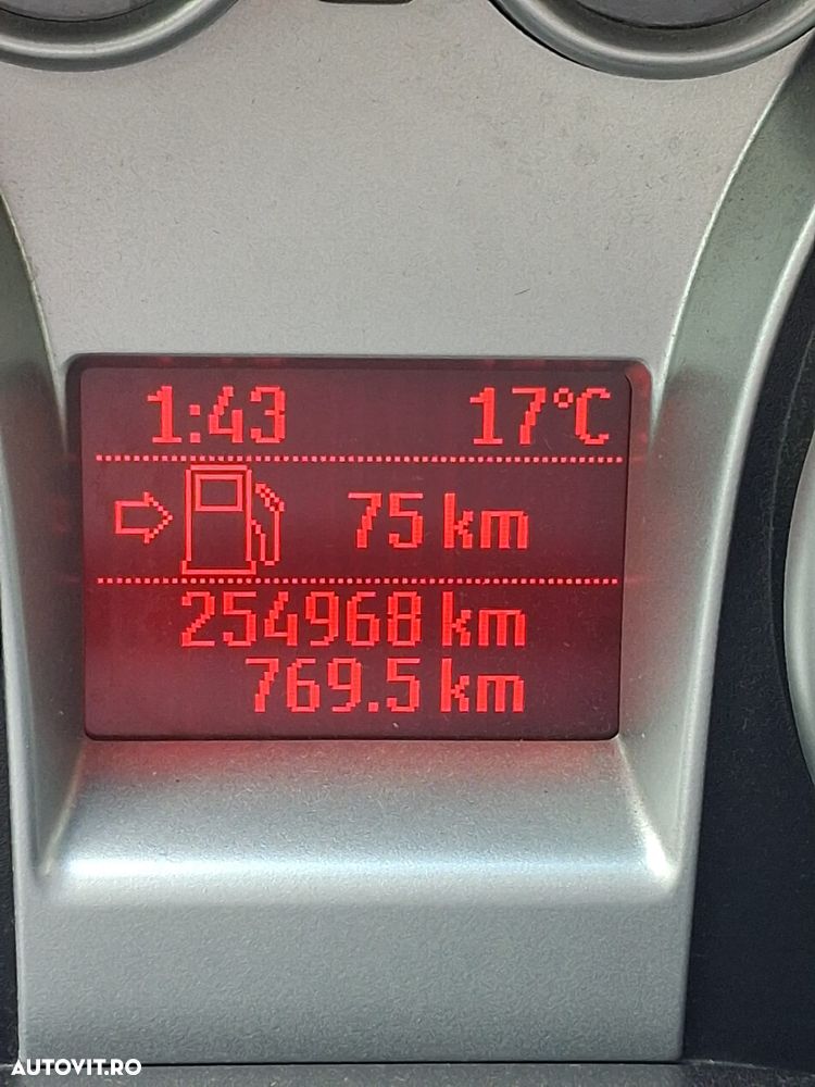 Ford Focus 1.6 16V Trend - 6
