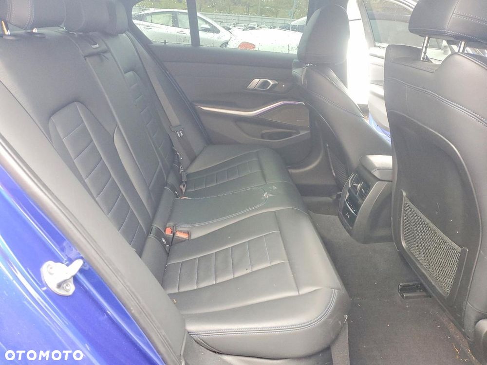 BMW Seria 3 - 11