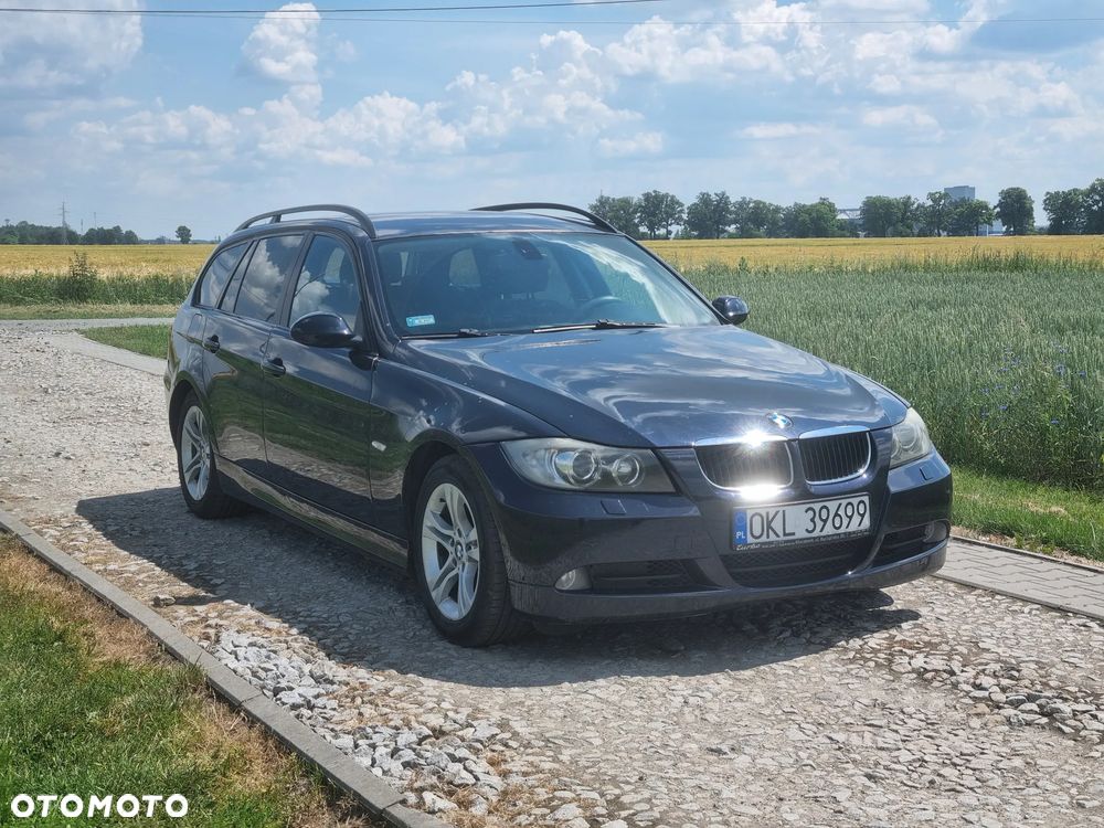 BMW Seria 3 320d DPF - 1