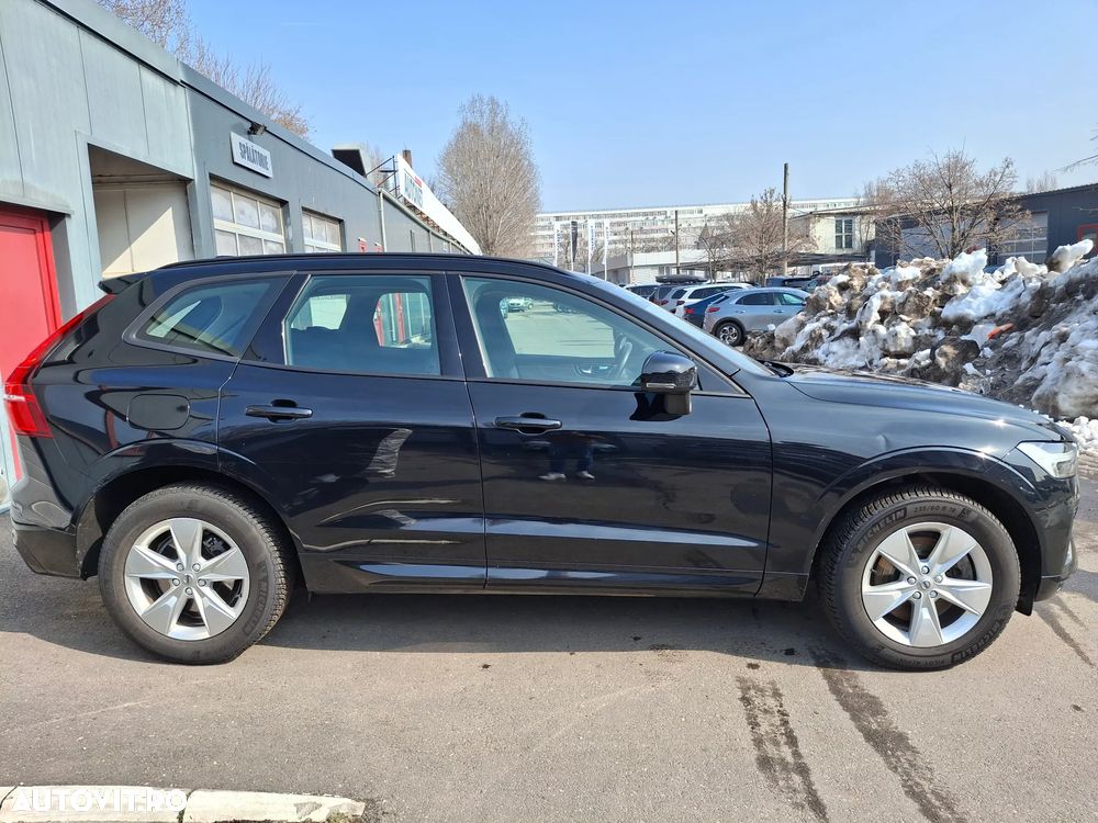 Volvo XC 60 B4 MHEV Momentum - 4