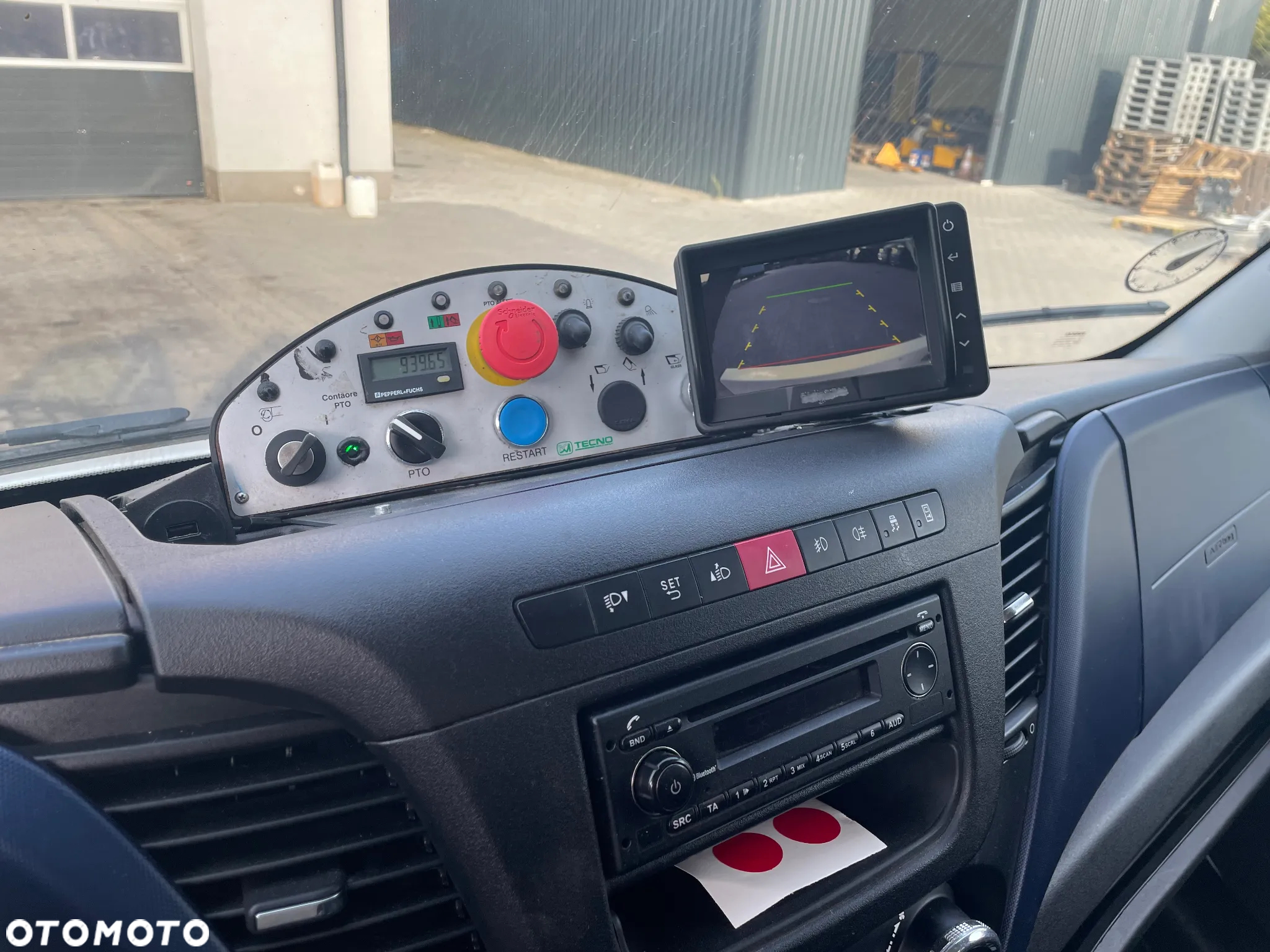Iveco Daily śmieciarka - 9