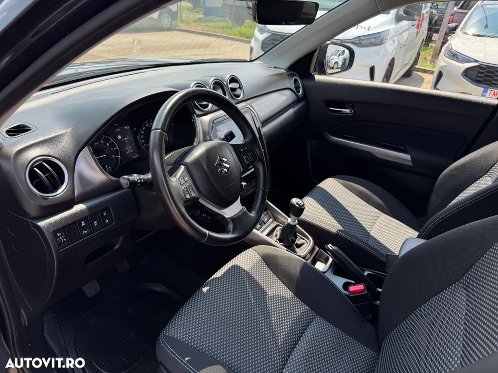 Suzuki Vitara 1.4 Boosterjet AllGrip MHEV Passion - 25