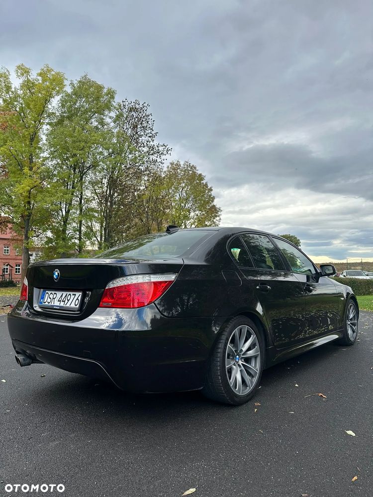 BMW Seria 5 550i - 6