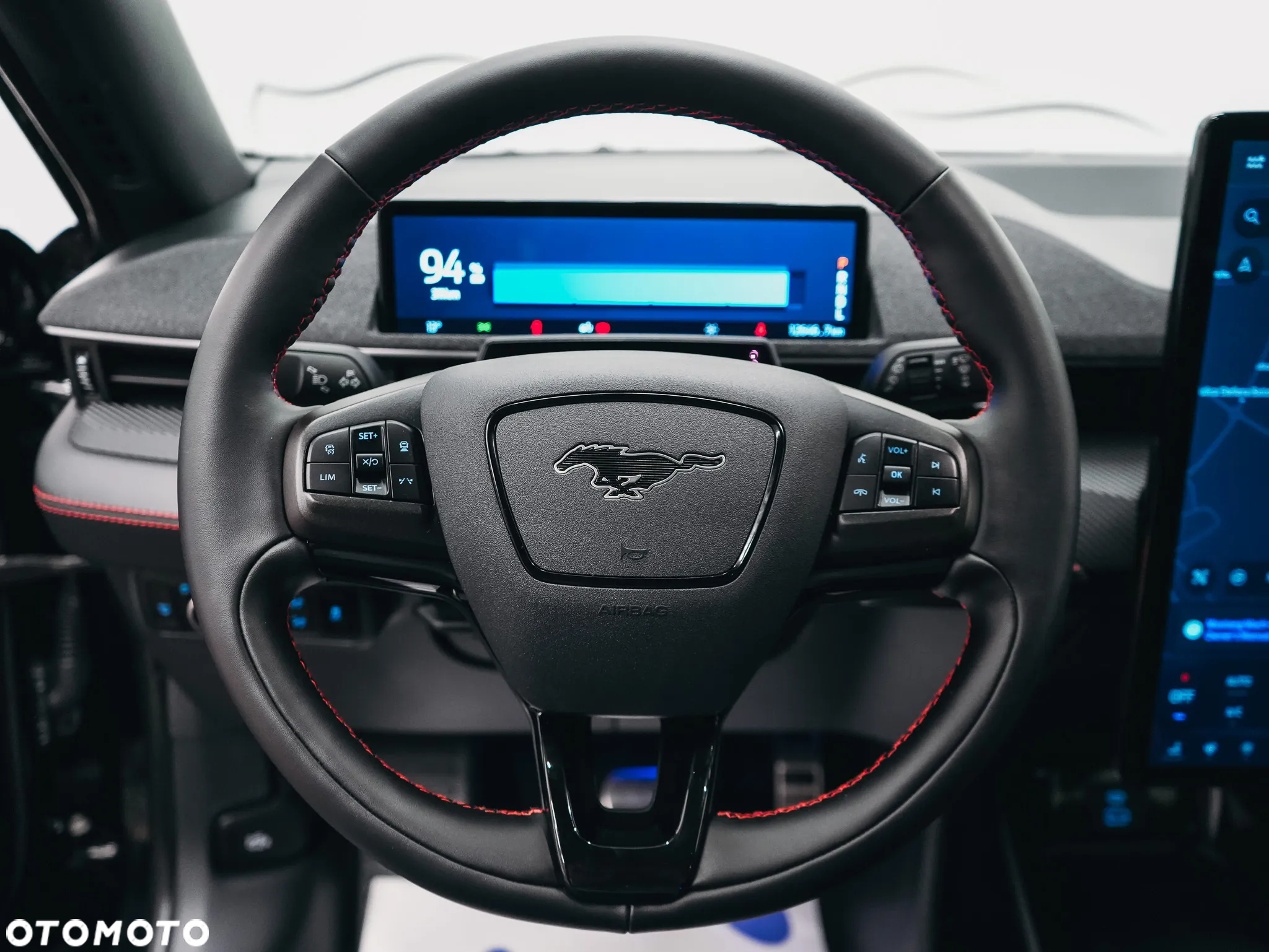 Ford Mustang Mach-E 73 kWh AWD Premium - 19