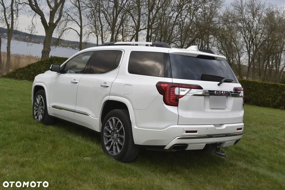 GMC Acadia - 5