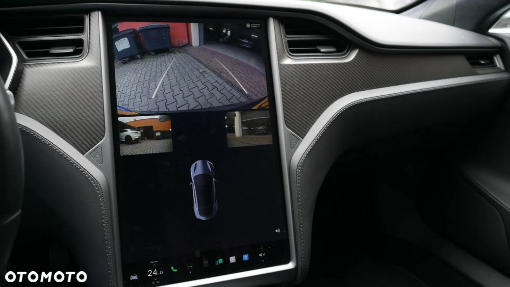 Tesla Model S - 25