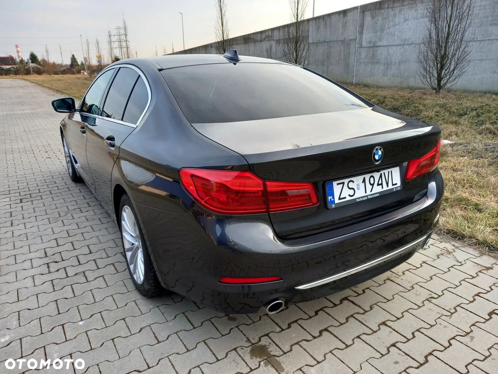 BMW Seria 5 530i xDrive Luxury Line - 3