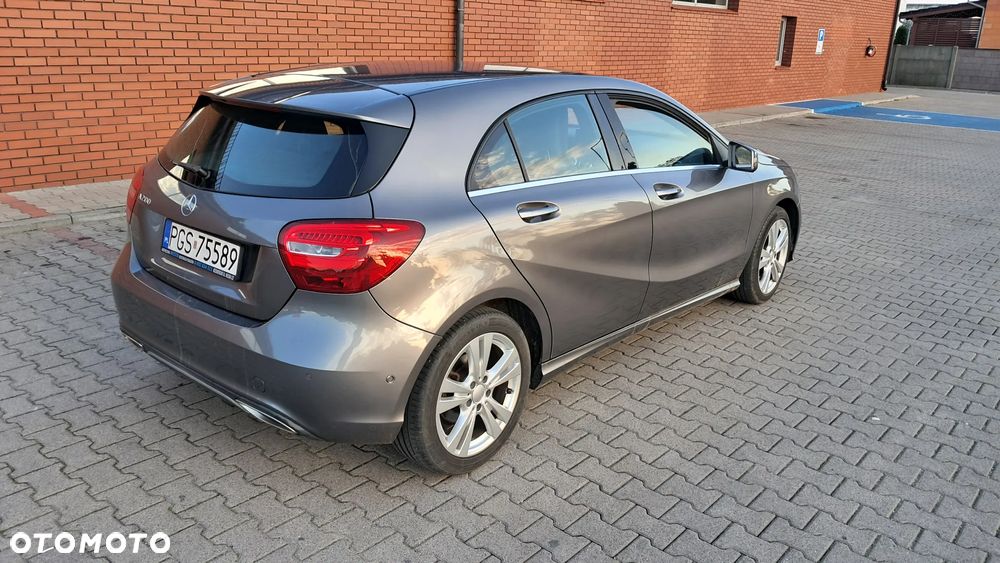 Mercedes-Benz Klasa A 200 (BlueEFFICIENCY) - 4