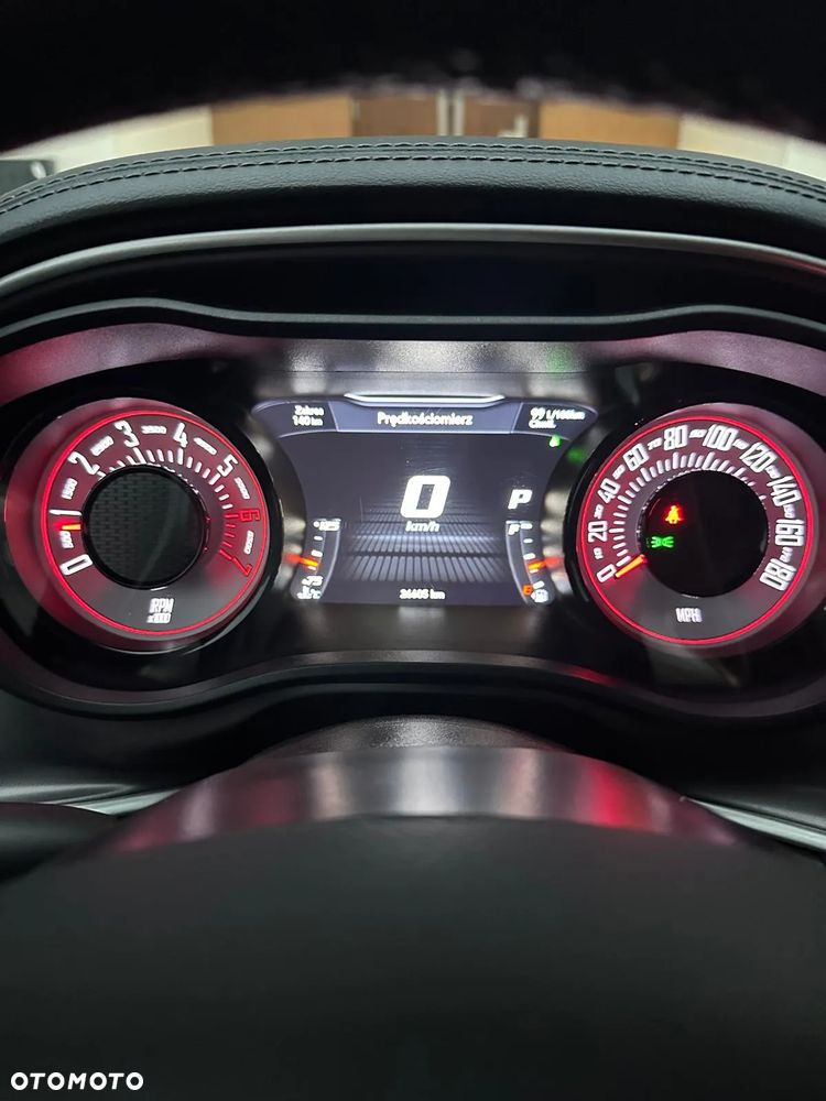 Dodge Challenger 6.4 Scat Pack - 8