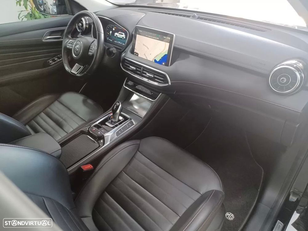 MG EHS 1.5 T-GDI Plug-in Hybrid Luxury - 19
