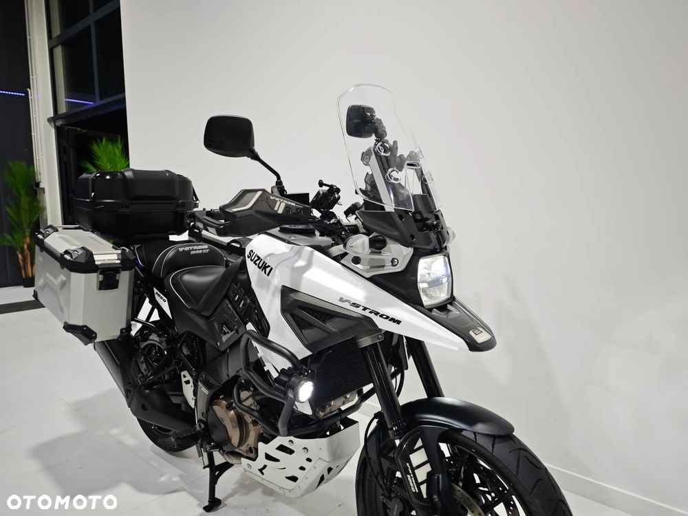 Suzuki V-STROM - 16