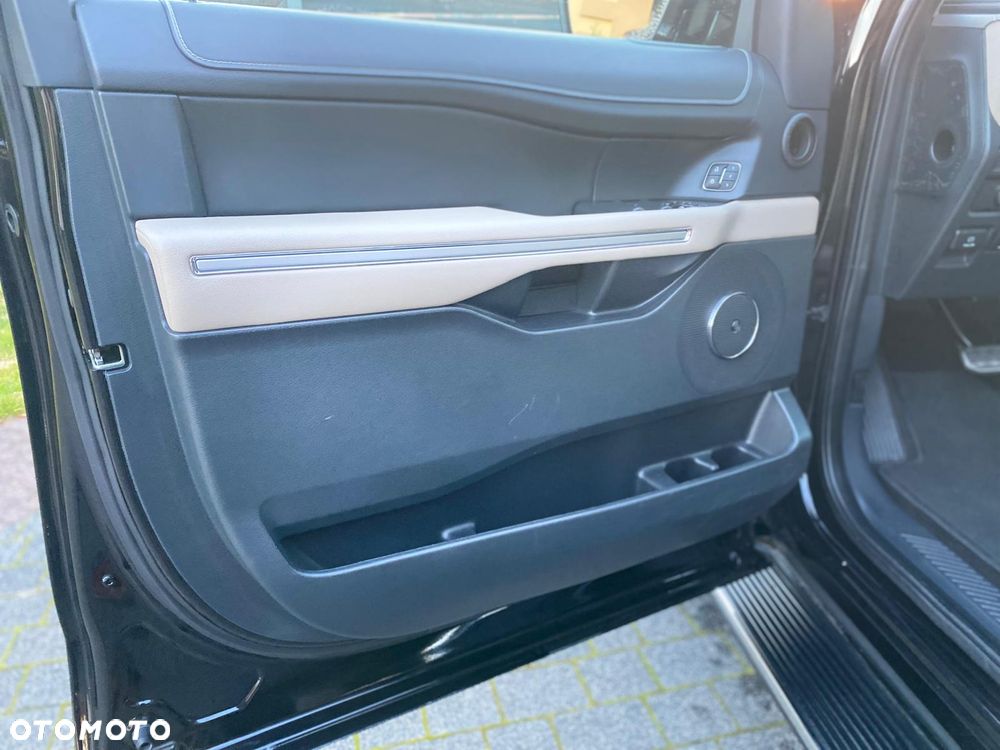 Ford Expedition - 12