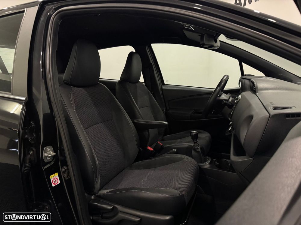 Toyota Yaris 1.5 VVT-i Comfort+P.Style - 7